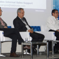 Da esq para dir.: Eduardo Antônio Barros da Silva (UFRJ); José Antonio Garcia (SET – EBC); e Eliésio Silva (Tektronix).